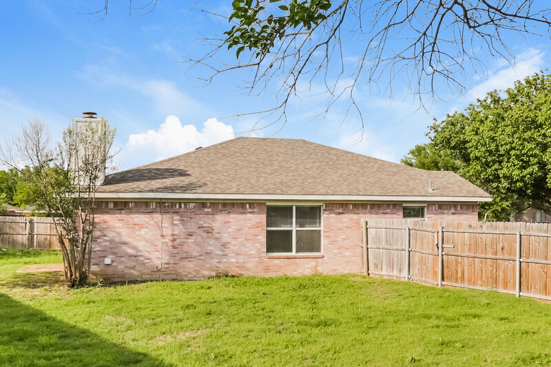 1,700/Mo, 4163 Cypress Gardens Ct Fort Worth, TX 76123 Rear View 2