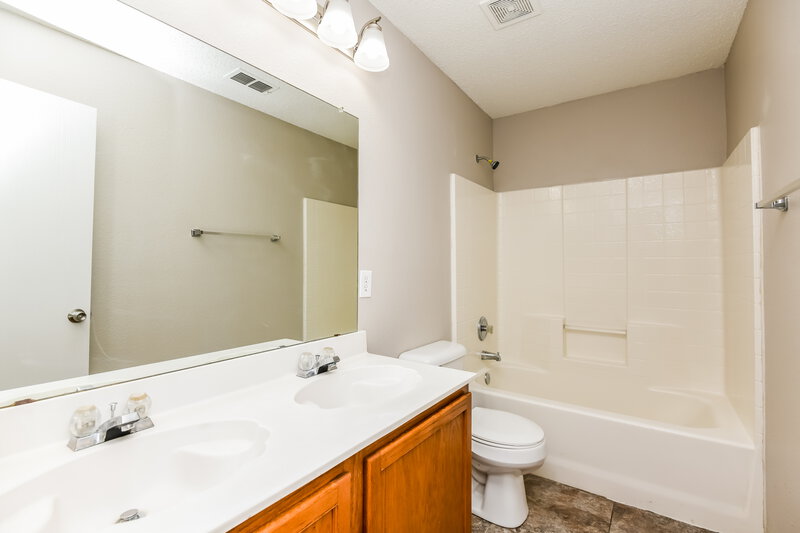 2,570/Mo, 4329 Meadowknoll Dr Fort Worth, TX 76123 Misc View 16