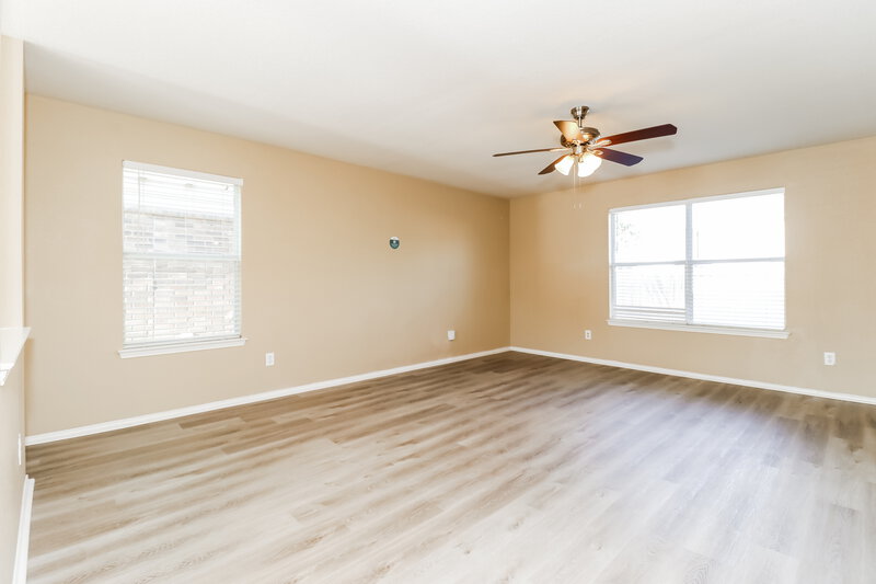 2,619/Mo, 9224 St Martin Rd Fort Worth, TX 76123 Living Room View 3