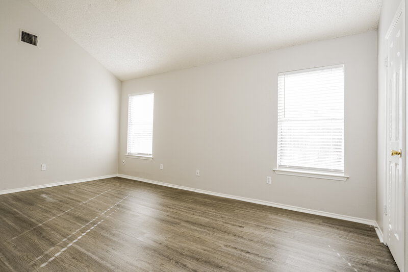 1,865/Mo, 8420 Cloverglen Ln Fort Worth, TX 76123 Main Bedroom View