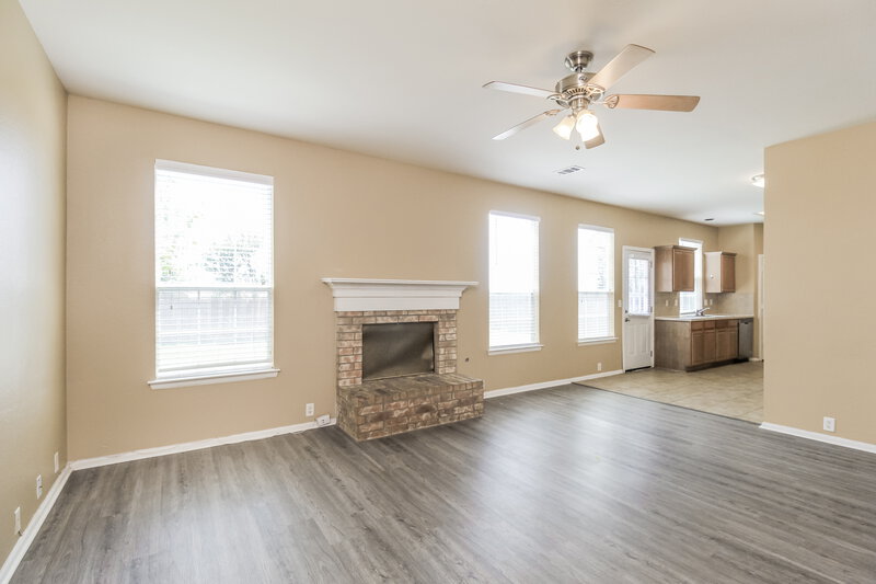 2,615/Mo, 3029 Gettysburg Ln Fort Worth, TX 76123 Living Room View