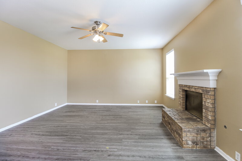 2,615/Mo, 3029 Gettysburg Ln Fort Worth, TX 76123 Living Room View 2