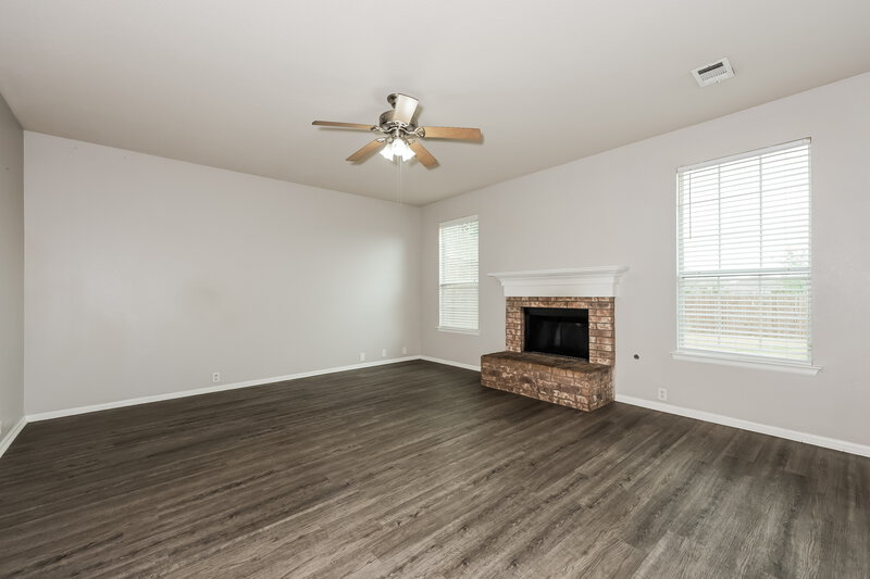 2,225/Mo, 3029 Gettysburg Ln Fort Worth, TX 76123 Living Room View
