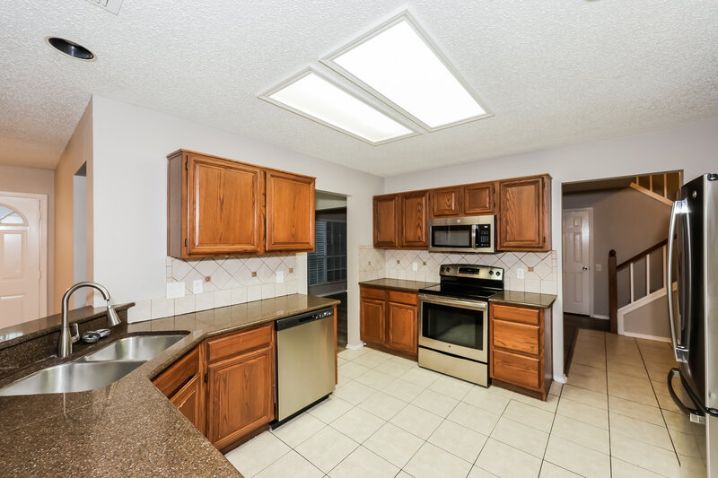 2,495/Mo, 8204 Marie Ln Fort Worth, TX 76123 Kitchen View 2