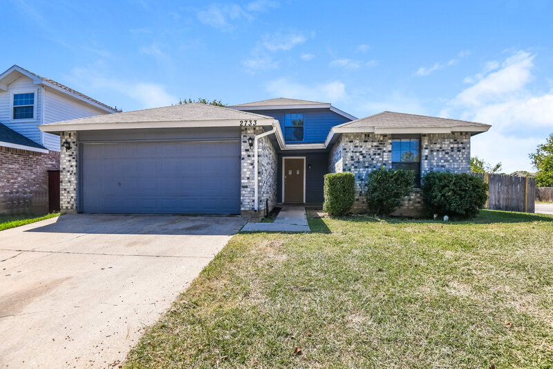 1,960/Mo, 2733 Forest Creek Dr Fort Worth, TX 76123 External View