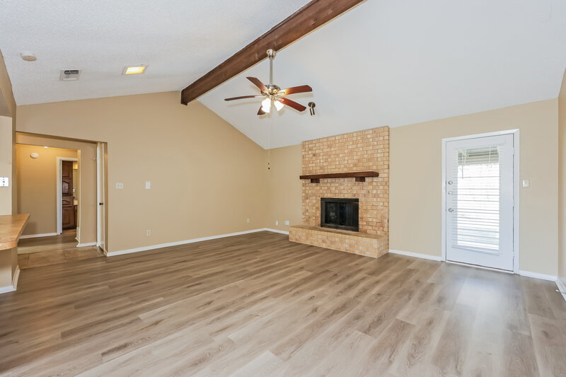 1,775/Mo, 1825 Prince Dr Benbrook, TX 76126 Living Room View