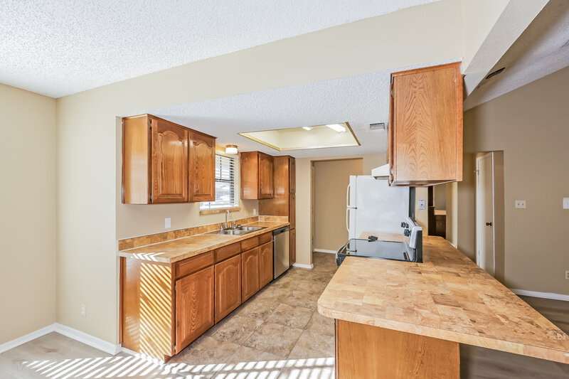 1,775/Mo, 1825 Prince Dr Benbrook, TX 76126 Kitchen View 3