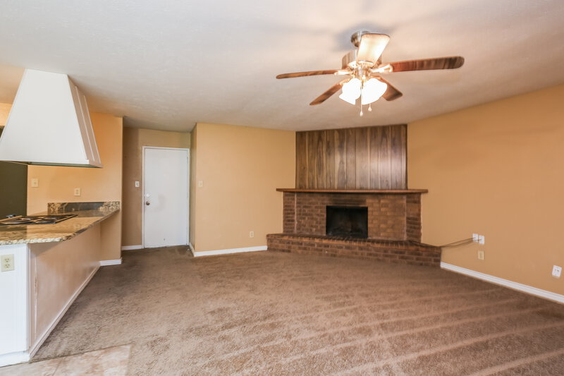 2,420/Mo, 2255 Goldleaf Ct Fort Worth, TX 76131 Living Room View