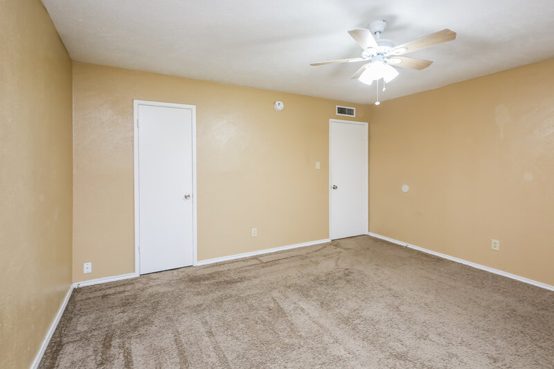2,420/Mo, 2255 Goldleaf Ct Fort Worth, TX 76131 Master Bedroom View 4