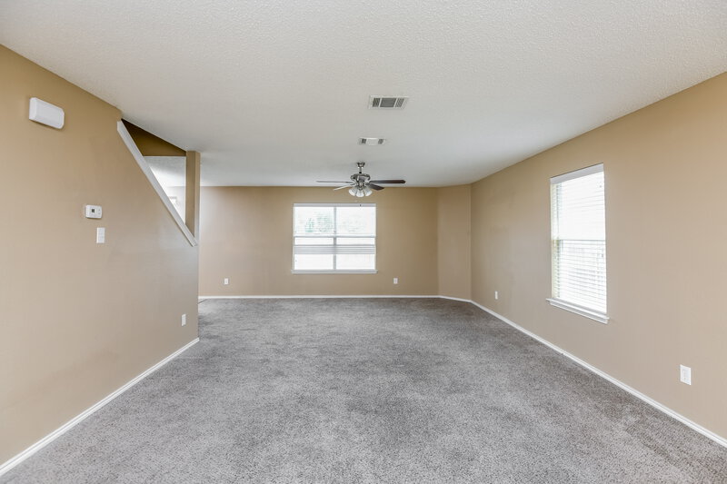 2,350/Mo, 949 Canary Dr Saginaw, TX 76131 Living Room View