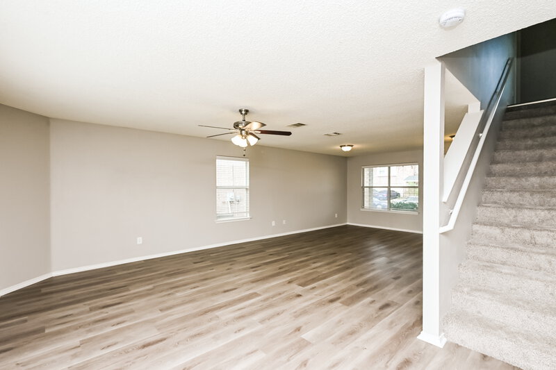 1,945/Mo, 949 Canary Dr Saginaw, TX 76131 Living Room View