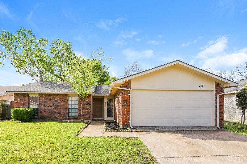 2,460/Mo, 4141 Yellowleaf Dr Fort Worth, TX 76133 External View