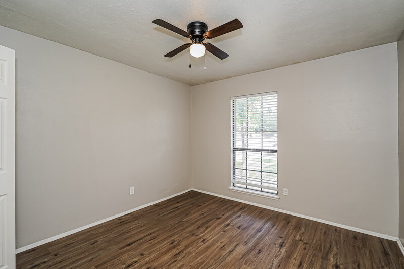 2,265/Mo, 4141 Yellowleaf Dr Fort Worth, TX 76133 Bedroom View