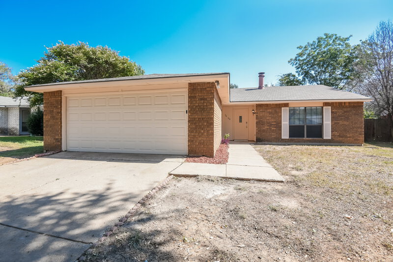 1,800/Mo, 7629 Red Willow Rd Fort Worth, TX 76133 External View
