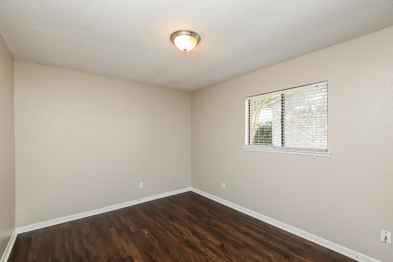 1,800/Mo, 7629 Red Willow Rd Fort Worth, TX 76133 Bedroom View