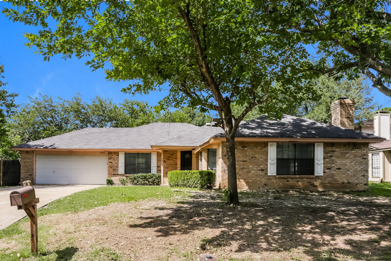 1,955/Mo, 4824 Applewood Rd Fort Worth, TX 76133 External View