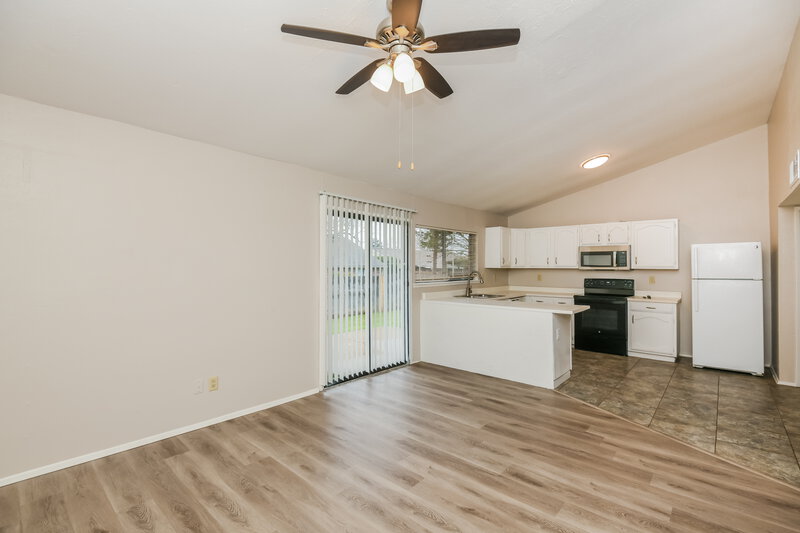 1,965/Mo, 3913 Horizon Pl Fort Worth, TX 76133 Family Room View 2