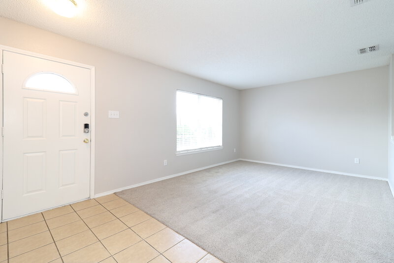 2,635/Mo, 4668 Cool Ridge Ct Fort Worth, TX 76133 Living Room View