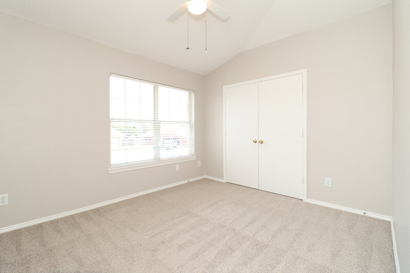 2,635/Mo, 4668 Cool Ridge Ct Fort Worth, TX 76133 Bedroom View