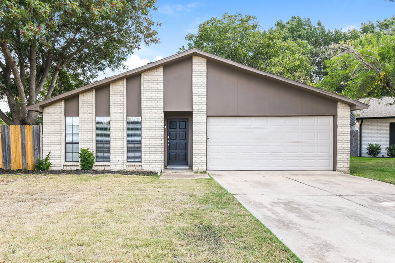 1,690/Mo, 7751 Yellowleaf Ct Fort Worth, TX 76133 External View