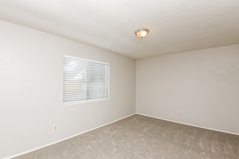 1,690/Mo, 7751 Yellowleaf Ct Fort Worth, TX 76133 Bedroom View