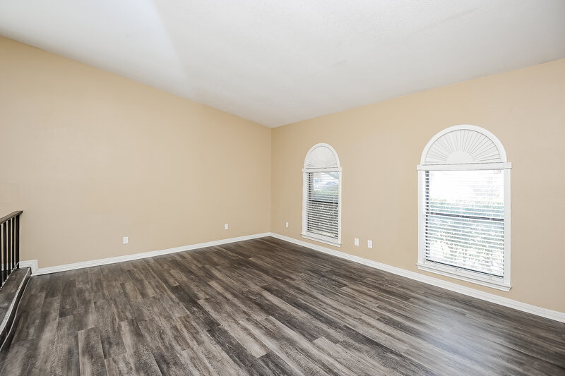 2,170/Mo, 7609 Xavier Dr Fort Worth, TX 76133 Living Room View