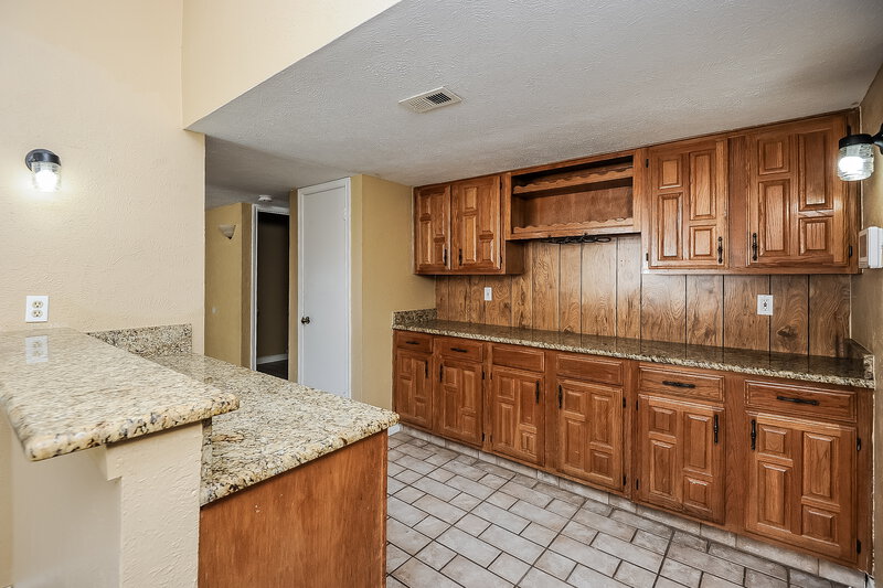 2,170/Mo, 7609 Xavier Dr Fort Worth, TX 76133 Kitchenette View