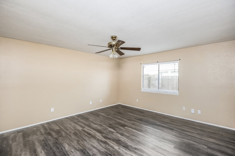 2,170/Mo, 7609 Xavier Dr Fort Worth, TX 76133 Master Bedroom View