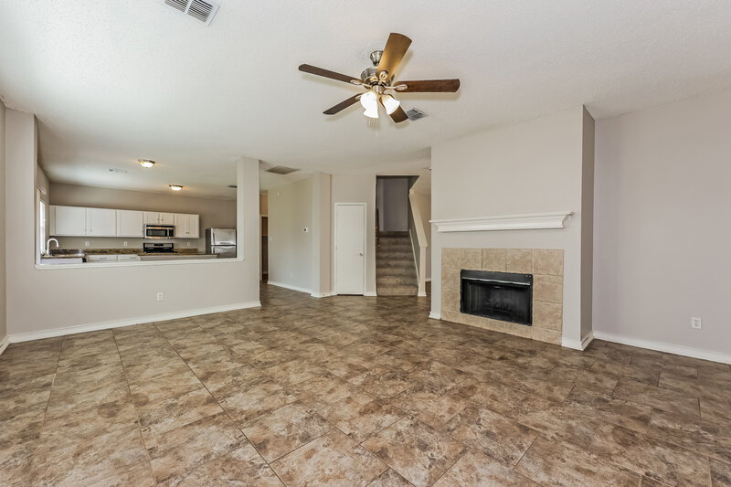 3,340/Mo, 4909 Palm Ridge Dr Fort Worth, TX 76133 Living Room View 2