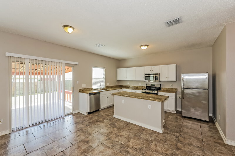 3,340/Mo, 4909 Palm Ridge Dr Fort Worth, TX 76133 Kitchen View