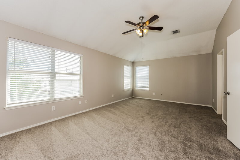 3,340/Mo, 4909 Palm Ridge Dr Fort Worth, TX 76133 Main Bedroom View