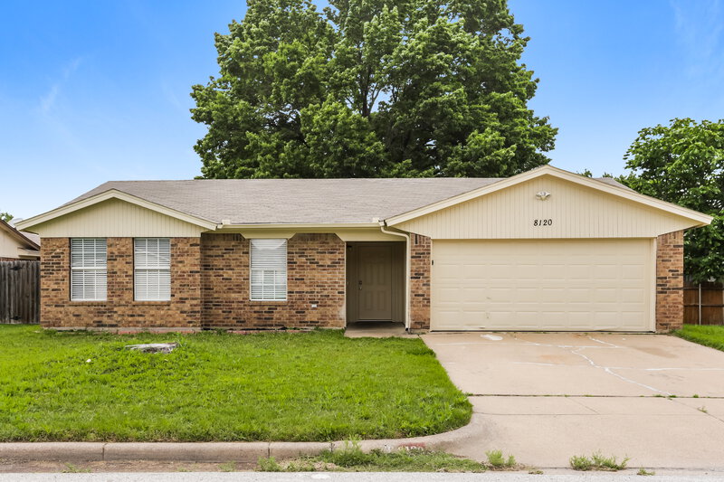 1,765/Mo, 8120 Camelot Rd Fort Worth, TX 76134 External View