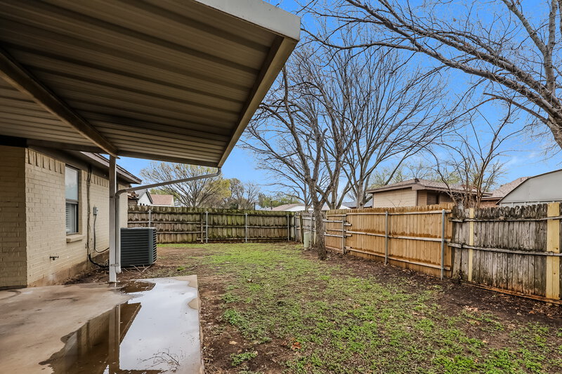 1,940/Mo, 1837 Heidelberg Dr Fort Worth, TX 76134 Rear View