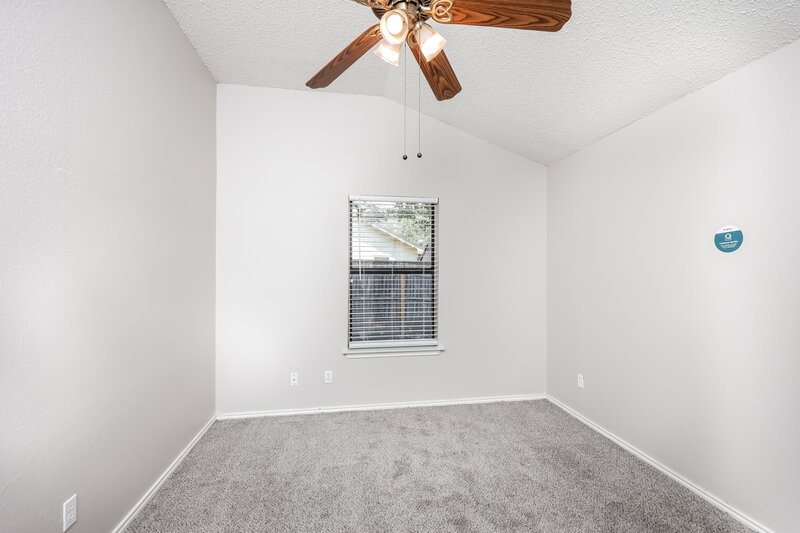 1,610/Mo, 1416 Horncastle St Fort Worth, TX 76134 Main Bedroom View 2