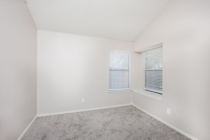 1,610/Mo, 1416 Horncastle St Fort Worth, TX 76134 Bedroom View