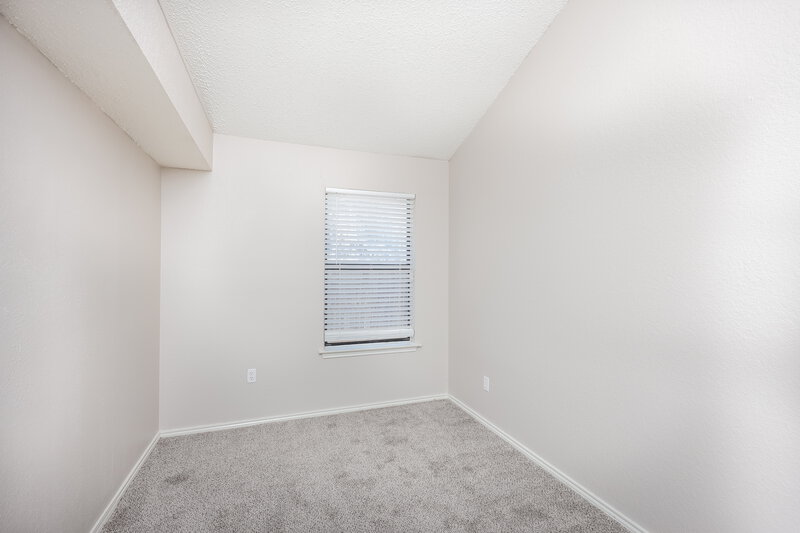 1,610/Mo, 1416 Horncastle St Fort Worth, TX 76134 Bedroom View 2