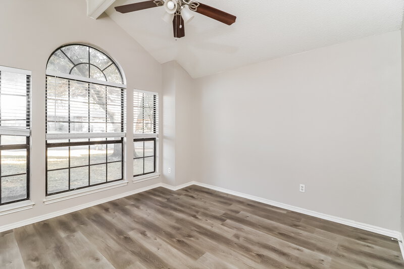 2,055/Mo, 1609 Willow Park Dr Fort Worth, TX 76134 Bedroom View