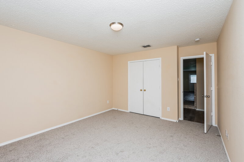 2,030/Mo, 5301 Prestwick Dr Fort Worth, TX 76135 Bedroom View 3
