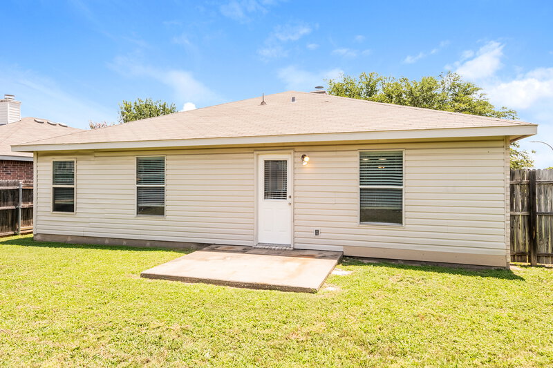2,030/Mo, 5301 Prestwick Dr Fort Worth, TX 76135 Rear View
