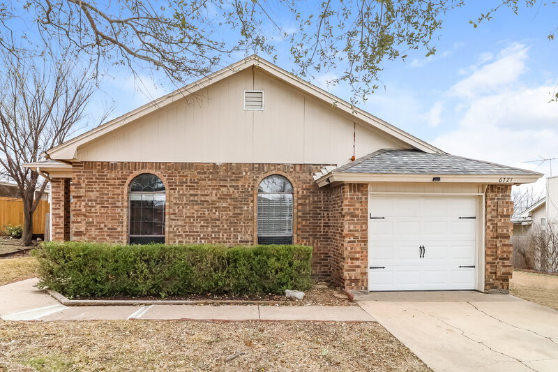 1,795/Mo, 6721 Rhea Ridge Dr Fort Worth, TX 76135 External View