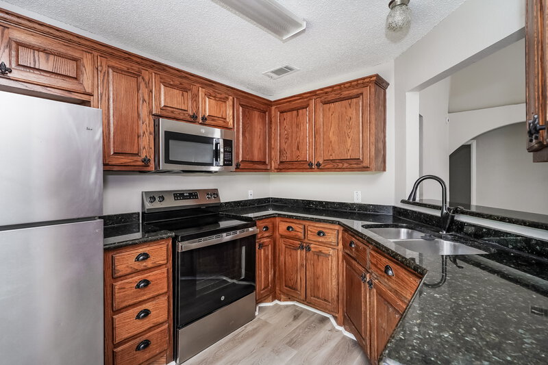 1,815/Mo, 6721 Rhea Ridge Dr Fort Worth, TX 76135 Kitchen View 2