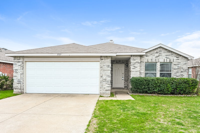 1,780/Mo, 5717 Glenshee Dr Fort Worth, TX 76135 External View