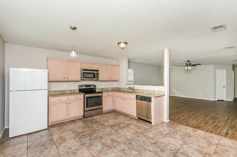 1,780/Mo, 5717 Glenshee Dr Fort Worth, TX 76135 Kitchen View