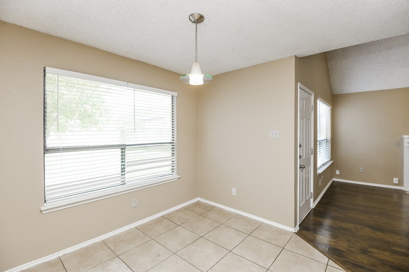 1,905/Mo, 7412 Blackthorn Dr Fort Worth, TX 76137 Dining Room View