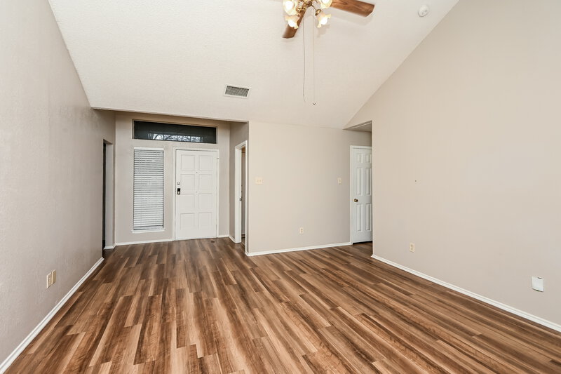 1,940/Mo, 4209 Vincent Terrace Haltom City, TX 76137 Living Room View