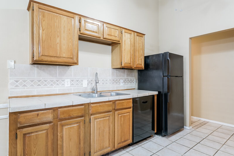 1,860/Mo, 4648 Prewett Rd Fort Worth, TX 76137 Kitchen View
