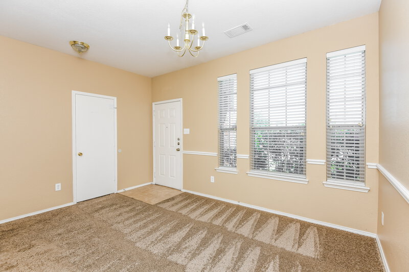 2,335/Mo, 5616 Desert Willow Ct Fort Worth, TX 76137 Foyer View 2
