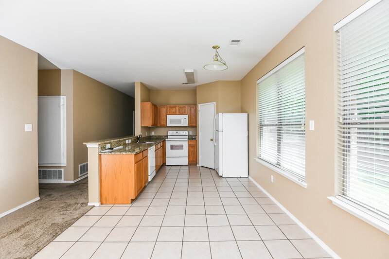 2,335/Mo, 5616 Desert Willow Ct Fort Worth, TX 76137 Dining Room View 2