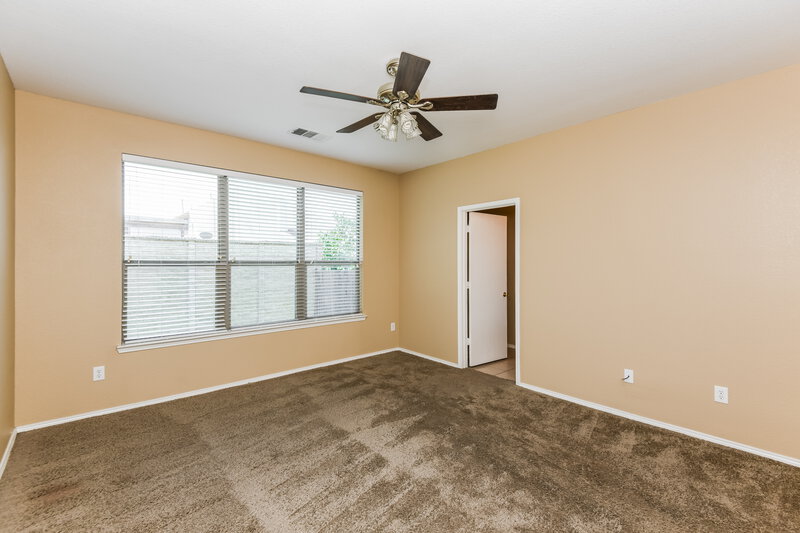 2,335/Mo, 5616 Desert Willow Ct Fort Worth, TX 76137 Master Bedroom View 2