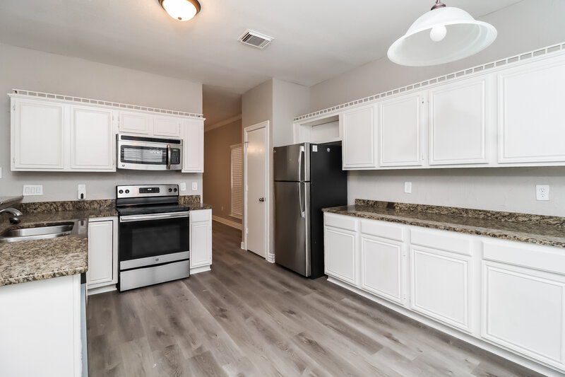2,355/Mo, 4753 Bracken Dr Fort Worth, TX 76137 Kitchen View